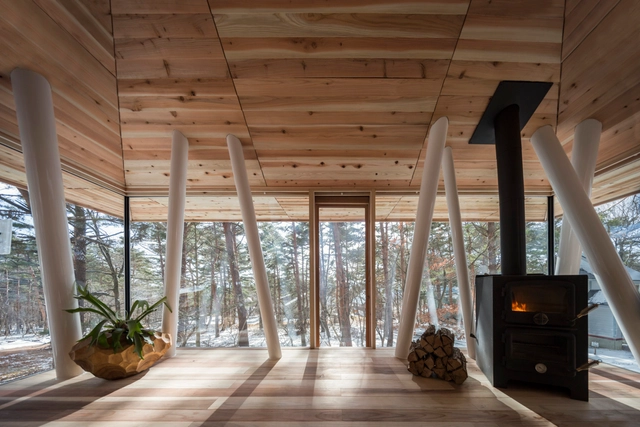 Arctic Architecture: 17 Projects that Explore Different Heating Techniques in Interior Spaces - Featured Image