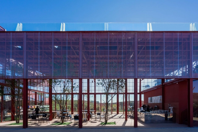 废弃工业材料再利用,Cau Dat 茶叶博物馆 / Bo Design & Construction - 建筑图, 更新项目, 表皮