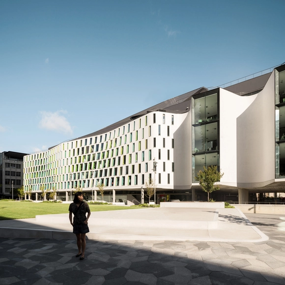 UTS Thomas Street Building / Durbach Block Jaggers - Exterior Photography, Office Buildings, Facade