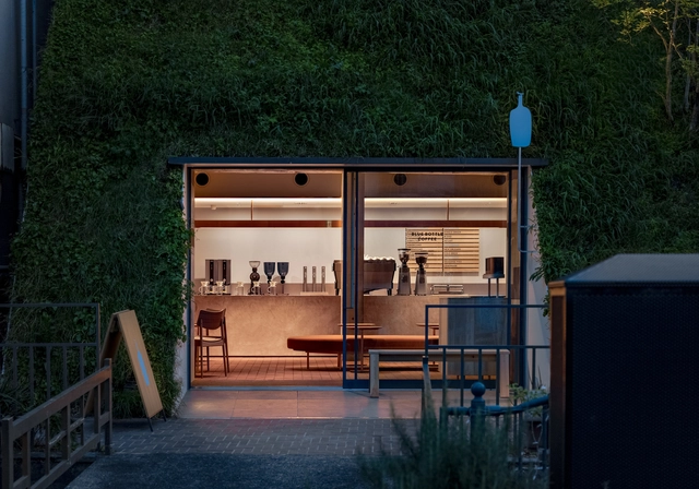 蓝瓶咖啡白井屋店 / 芦沢啓治建筑事务所 - 建筑图, 咖啡店室内设计, 门, 表皮