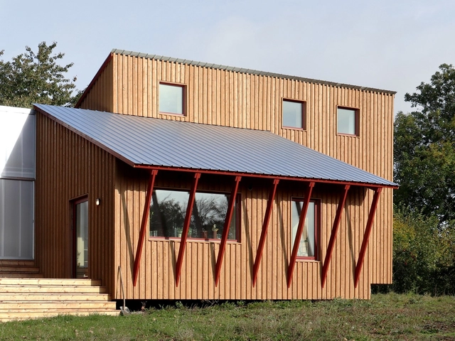 Casa en la colina / Arcgency - Fotografía exterior, Dormitorios, Fachada