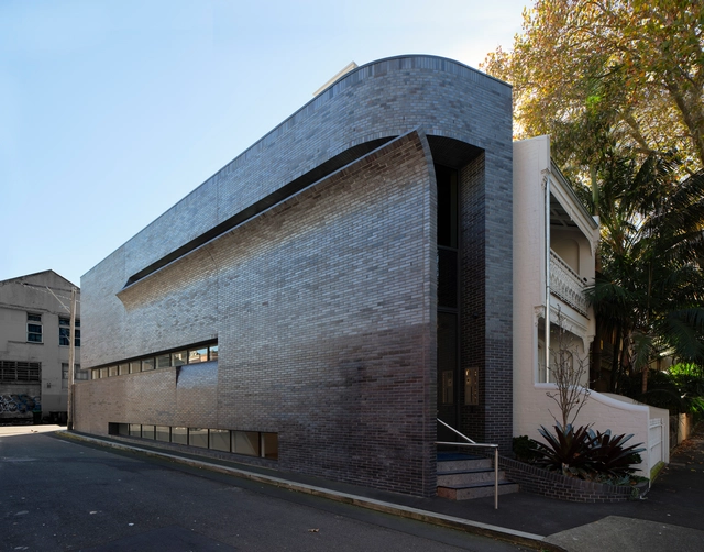 ‘卷’开的砖墙，尼克森街 61 号楼 / Smart Design Studio - 建筑图, 商业建筑, 表皮