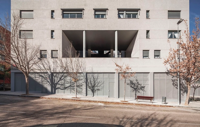 Oficinas DV / KAL A - Planos, Edificio De Oficinas, Fachada