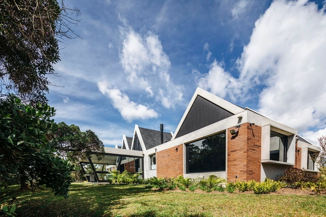 恩维加多2号房 / Plan:b arquitectos - 建筑图, 独立住宅, 门