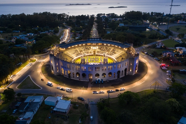 La restauración y re-funcionalización de la Plaza de Toros Real de San Carlos en Colonia, Uruguay - Imagen Principal