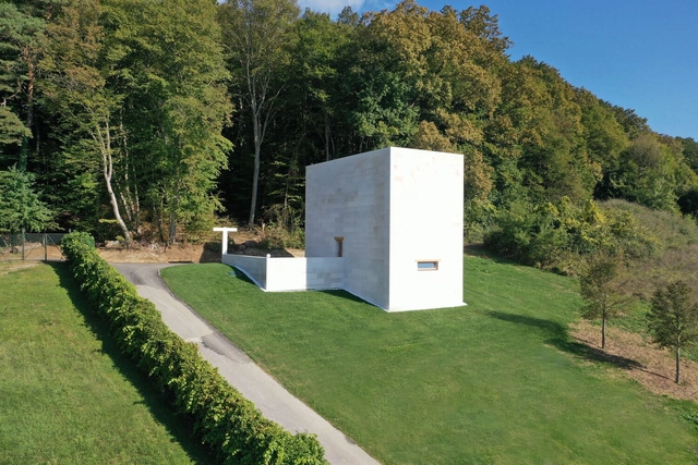 Capilla en Miljana / Álvaro Siza Vieira - Fotografía exterior, Capilla