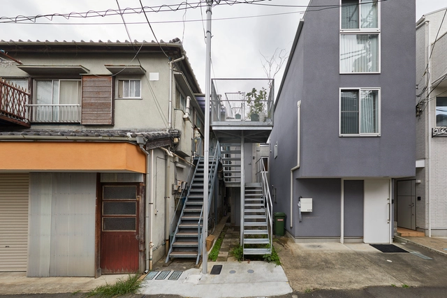 ‘旗杆’布局，中目黑之家 / SALHAUS - 建筑图, 独立住宅, 门, 楼梯