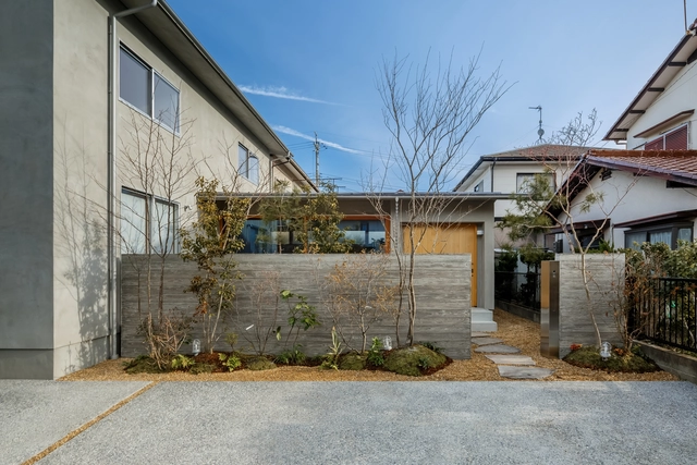 Kusatsu House / Hearth Architects - Exterior Photography, Houses, Facade