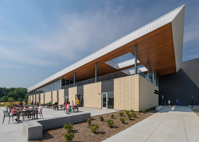 Centro de Bienestar West Lafayette / Perkins and Will - Fotografía exterior, Bienestar, Fachada