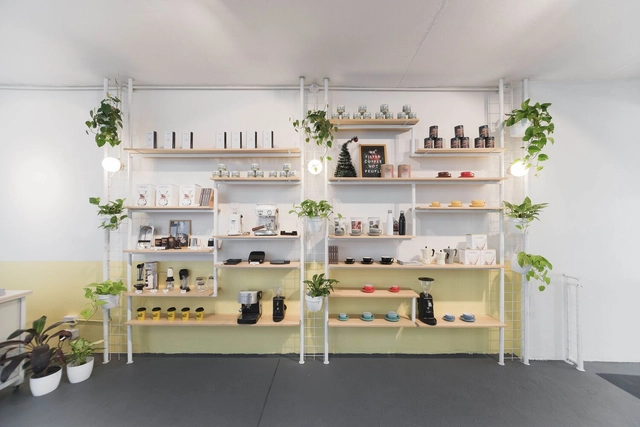 Café modo barista / Setta Estudio + Sofia Cupioli - Fotografía interior, Interiores De Cafeterías, Sillas