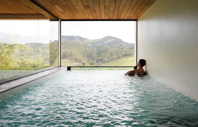 Espaços para relaxar: spas, saunas, banhos e piscinas - Imagem de Destaque