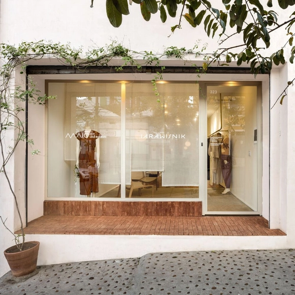 Iara Wisnik e Maiô Store / Tree Arquitetura - Interior Photography, Showroom, Door