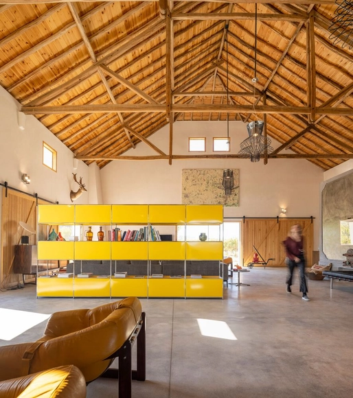 Pueblo gallego de Merceana Cas'Amaro / Atelier Central Arquitectos - Fotografía interior, Ampliación, Fijación Vigas