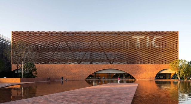 TIC Art Center / DOMANI - Exterior Photography, Visual Arts Center