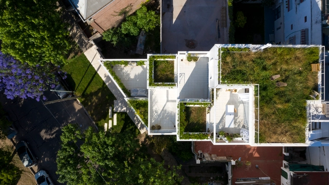 Terrazas en Argentina: 10 ejemplos en edificios de viviendas  - Imagen Principal