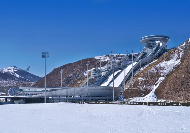国家跳台滑雪中心 / THAD 清华大学建筑设计研究院 - 体育建筑