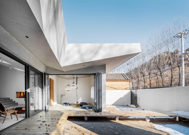 Casa The Roof / guò bàn ér - Fotografia de Exterior, Renovação, Fachada, Cadeira