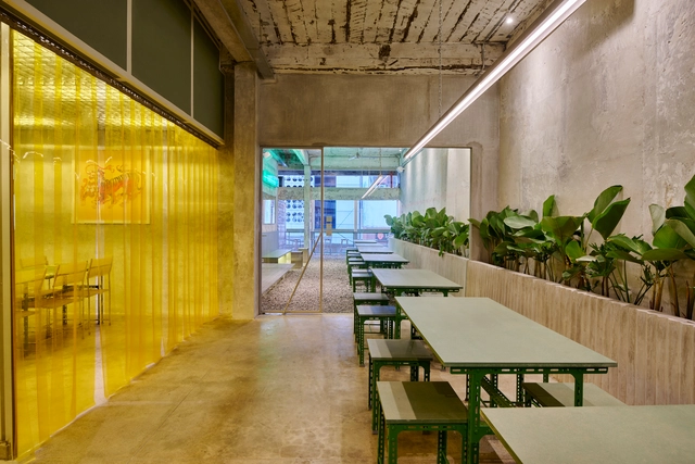 Restaurante Iron Fist / Studio Kota - Fotografia de Interiores, Interiores De Restaurantes E Bares, Cadeira