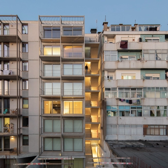 Edifício Residencial Pinto Bessa II / depA architects - Fotografia de Exterior, Apartamentos, Fachada, Balcão