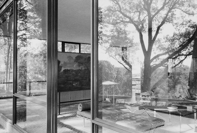 Exibicionismo e reclusão: o complexo Glass House de Philip Johnson e David Whitney - Imagem de Destaque