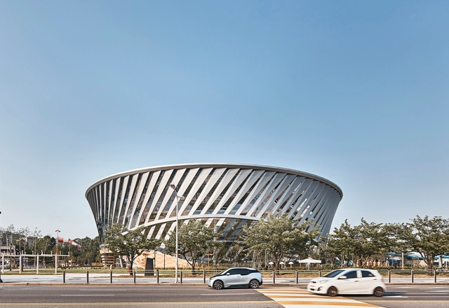 地面‘涡轮机’，韩国国立航空博物馆 / Haeahn Architecture - 建筑图, 展览中心