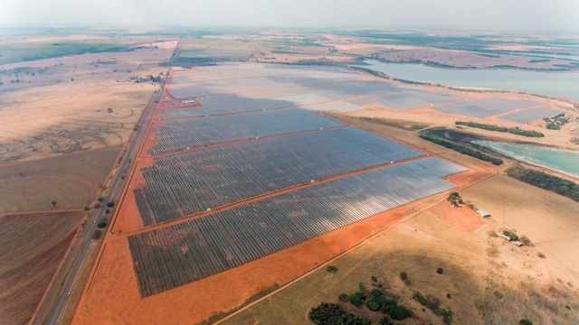 Energia solar no Brasil supera hidrelétrica de Itaipu em potência - Imagem de Destaque