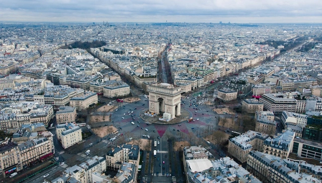 When Paris Eliminates Cars, Will Other Cities Follow Suit? - Featured Image