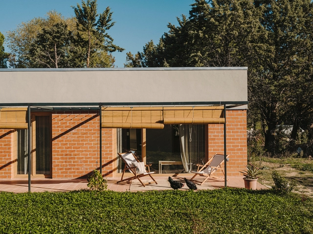Casa en Pedrezuela / Slow Studio - Fotografía exterior, Sustentabilidad, Puerta