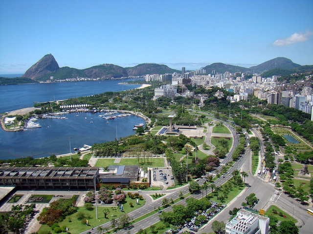 Sesc lança curso online gratuito "Arquitetura e Cidade no Brasil" ministrado por Guilherme Wisnik  - Imagem de Destaque