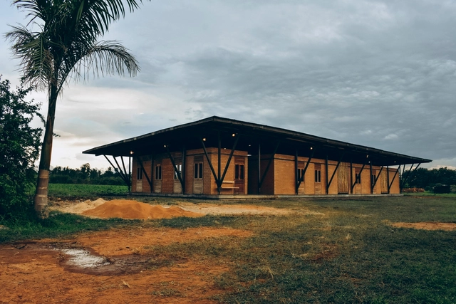 The Guesthouse / Petra Veljkovic + Flavius Tinco - Exterior Photography, Houses, Facade, Forest