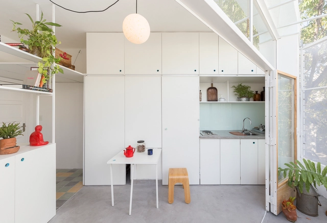 Cocinas integradas en la vivienda argentina: casas y departamentos que se organizan en un único espacio - Imagen Principal
