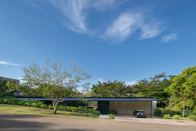 Residencia BM / Belluzzo Martinhão Arquitetos - Fotografía exterior, Casas, Fachada