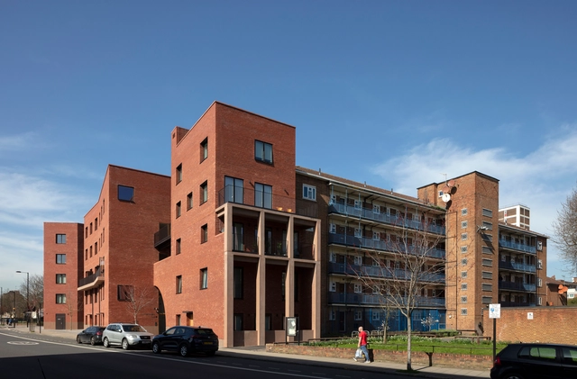 Taylor & Chatto Courts + Wilmott Court Frampton Park Estate / Henley Halebrown - Exterior Photography, Apartments, Facade