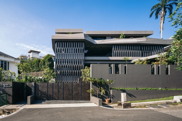 Casa 3ASH / Czarl Architects - Fotografía exterior, Casas, Patio interior, Fachada, Cierros