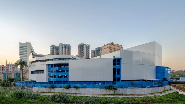 深圳蓝白艺术院校 / 万社设计 - 建筑图, 中小学校, 表皮, 城市