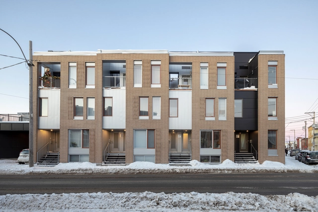 Ozias Apartments / Quinzhee Architecture - Exterior Photography, Apartments, Facade, Door