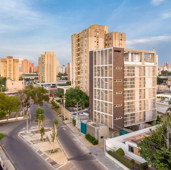 Edificio SEI / MAT Latinamerica + Design Group Latinamerica - Fotografía exterior, Decoración Y Ornamento, Fachada, Urbano