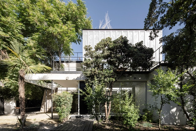 Escritório ArchDaily / SITE Oficinas - Fotografia de Exterior, Edifícios De Escritórios, Jardim, Fachada