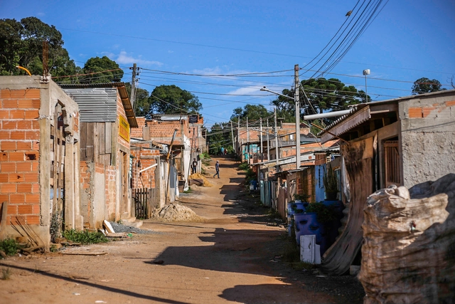 Projeto SOLAR leva à periferia de Curitiba energia de fontes renováveis para iluminação pública - Imagem de Destaque