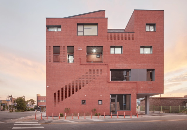 Anseong Commercial House "Ban” / raumst - Exterior Photography, Shopping Centers, Facade, Door