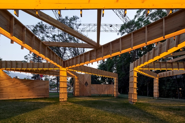 Casa en Jean Mermoz: Reconstrucción del sistema de encofrado de madera como homenaje a un patrimonio perdido en Chile - Imagen Principal