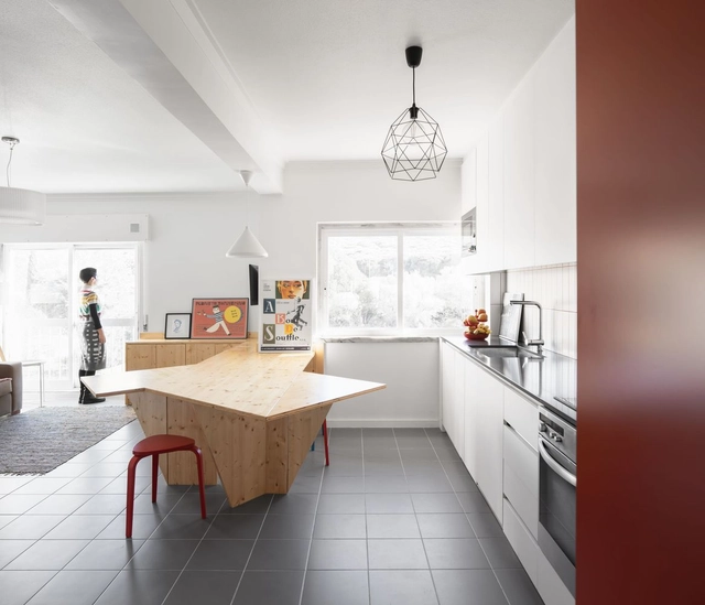Apartamento Algés / dbA. arquitectura - Fotografia de Interiores, Decoração , Cozinha, Viga, Bancada, Mesa, Pia, Cadeira