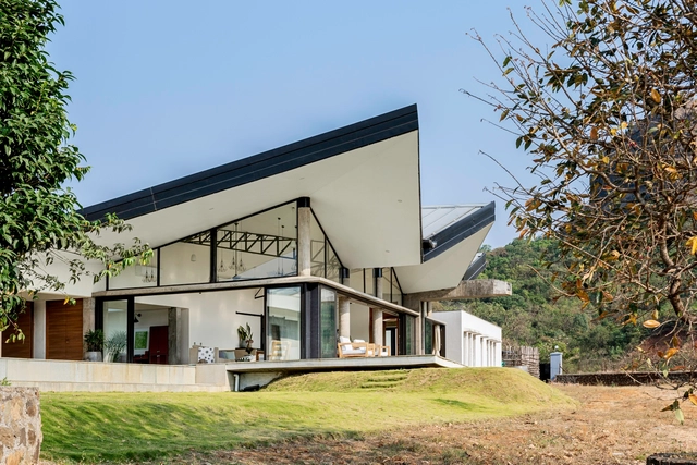 Flying House / Studio LAB - Exterior Photography, Houses, Facade