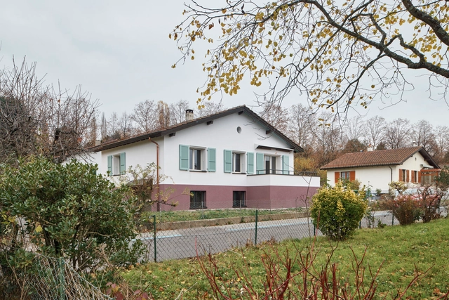 Conversion of a Workers’ Villa from the 1940’s / Samir Alaoui Architectes - Exterior Photography, Houses, Garden, Facade