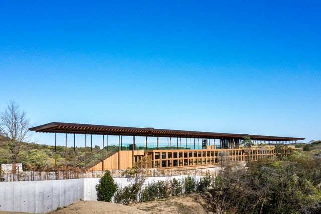 ZEN Wellness SEINEI Accommodation Facility / Shigeru Ban Architects - Exterior Photography, Wellbeing, Facade, Beam