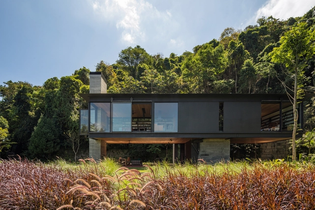 Casa Rio / Olson Kundig - Fotografia de Exterior, Casas, Jardim, Fachada, Floresta