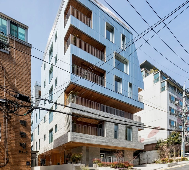 11 Terrace Office Building / OA-Lab - Exterior Photography, Office Buildings, Facade, Balcony