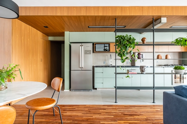 Armário de cozinha: 20 projetos em casas e apartamentos brasileiros - Imagem de Destaque