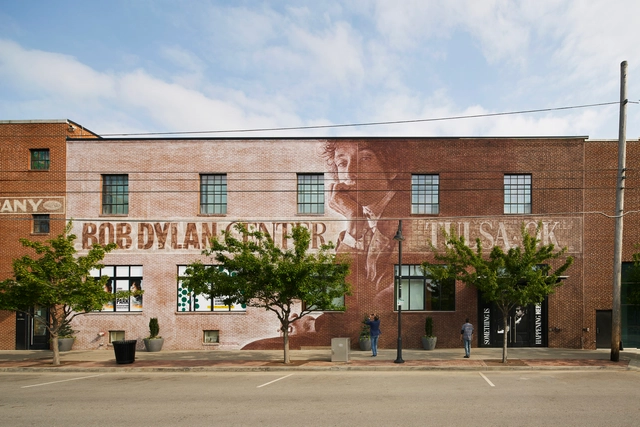 Olson Kundig transforma un almacén abandonado en un museo que honra a Bob Dylan - Imagen Principal