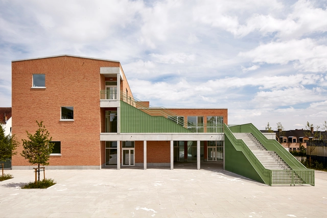 Space for Creative Learning De Leerboom Halle / BRUT Architecture and Urban Design - Exterior Photography, Elementary & Middle School, Facade, Door